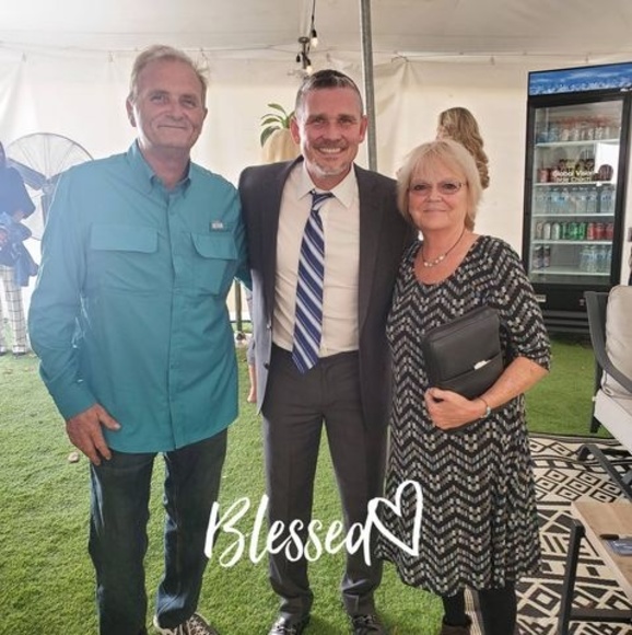 Meet your Posher, Debbie - Picture 1 of 1